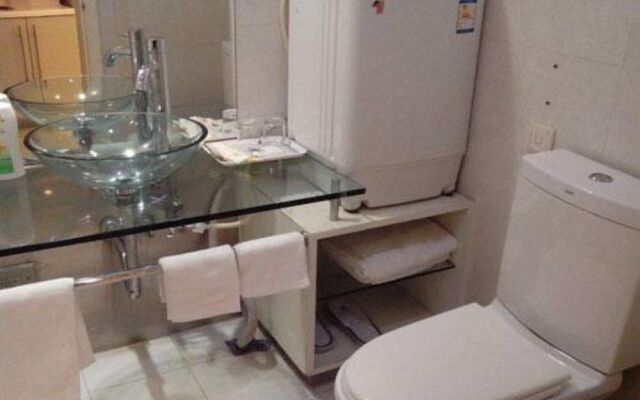 Shanghai Jiarong Apartment Hotel