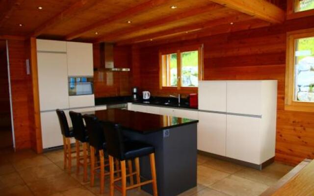 Egg SAUNA & LUXURY chalet 16 pers