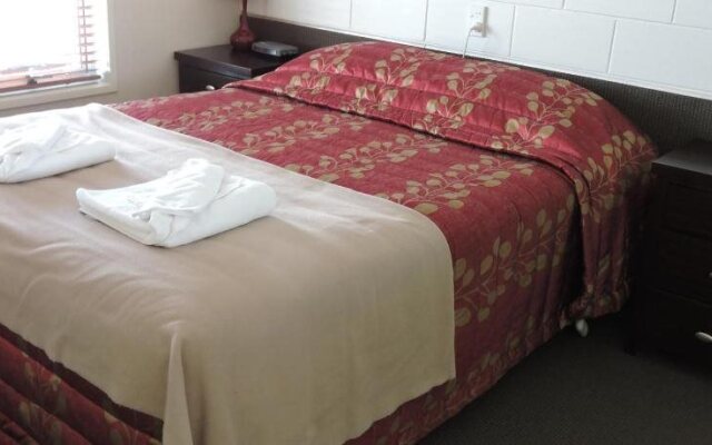 Maple Lodge Motel