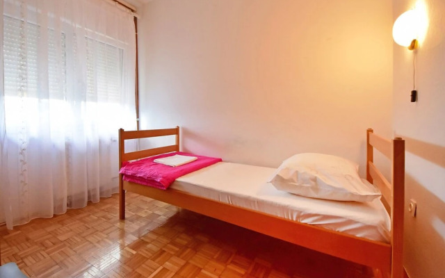 Egulja Jadranovo in Jadranovo