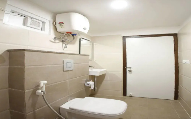 OYO 11411 D Suites