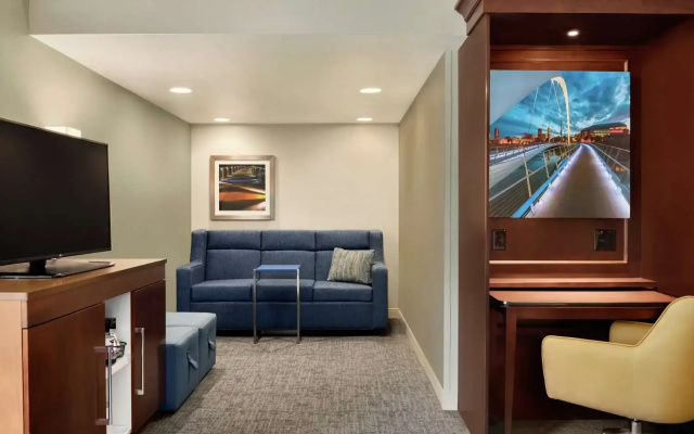 Hampton Inn West Des Moines Lake Drive