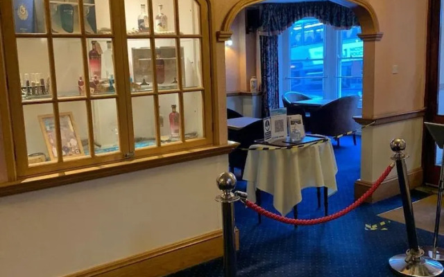 Yelf's Hotel