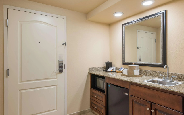 Hampton Inn & Suites Florence-North-I-95