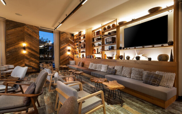 Urban Lodge Hotel