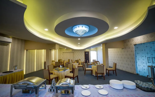 OYO 14759 Hotel President