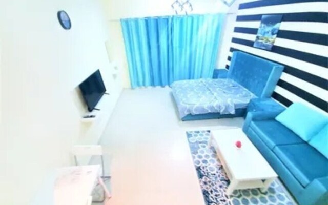 Stunning Studio Apartment With Balcony And Pool