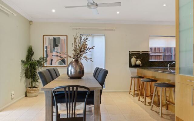 HomeHotel 4 Bedroom & Homeoffice with Nice Pool
