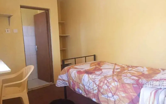 Three Rey Hostels - Hostel