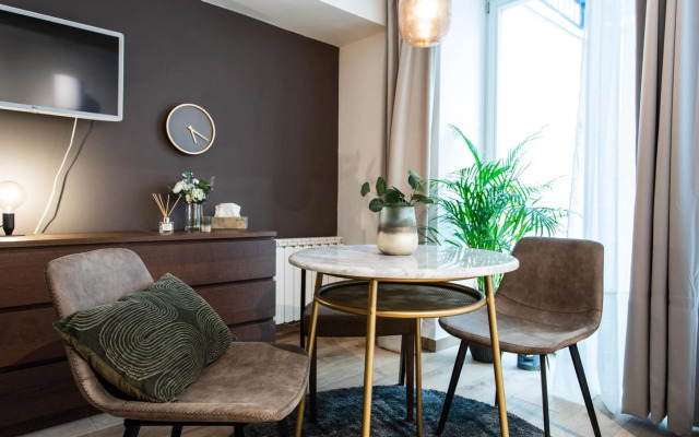 Cozy modern studio in Prague's absolute center