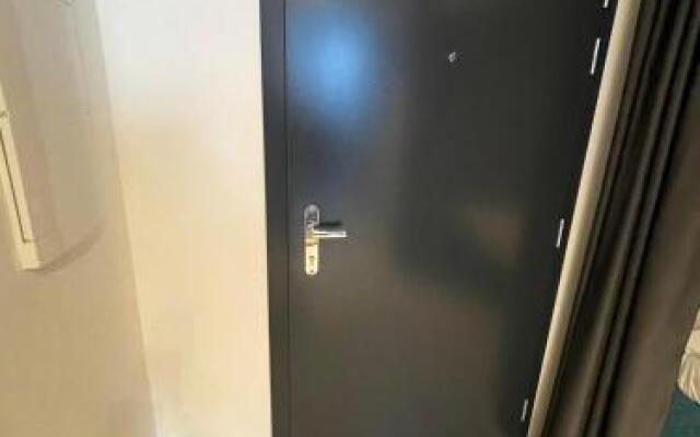 Tiffany Apartment Hotel