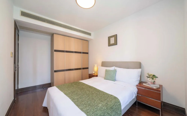 Tyms Premium 3BR 2BA Apt Walk to Metro