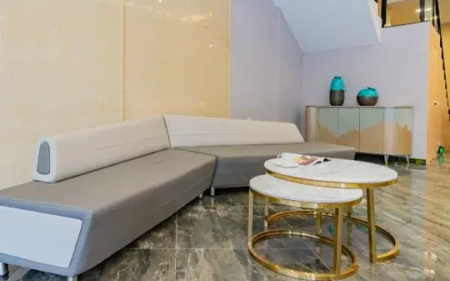 Changfeng Future Apartment Hotel