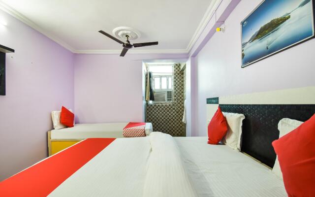 Hotel Mahesh by OYO Rooms