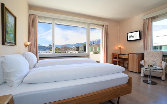 Ascona Lodge, Pool & Garden Retreat – Guest Rooms – Ascona
