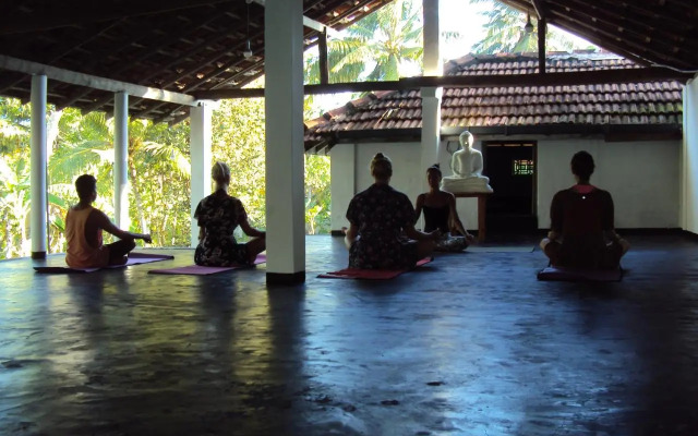 Siri Medura Surf Yoga Meditation Guesthouse And Hostel