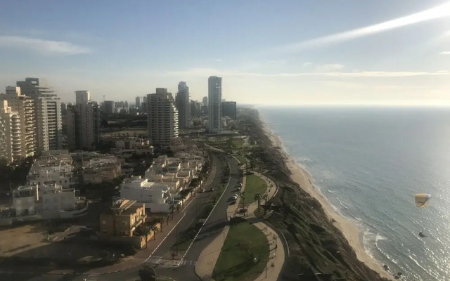 Seaview Apartments On The Beach