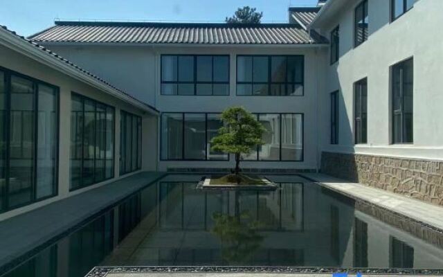 Xiandai Holiday Hotel