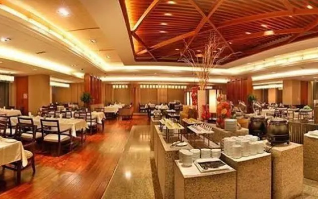 Warm Island Lake Resort Hangzhou