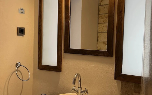 Monk Island Guesthouse