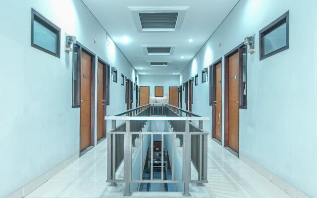 OYO 118 Dorothea Residence