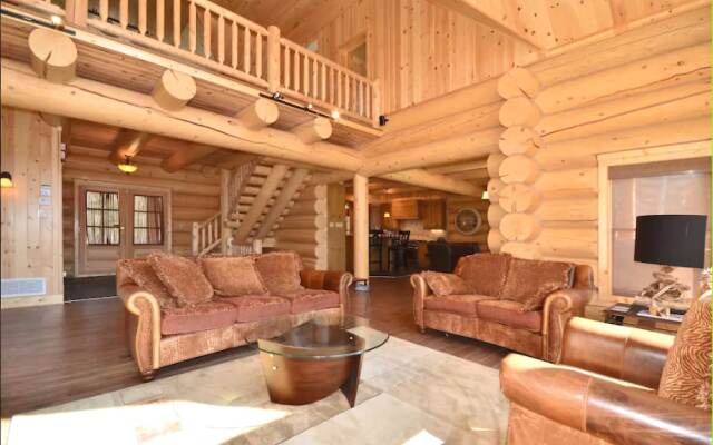 Chalet Four Bears