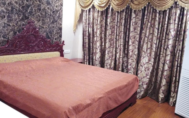 The Mourya Inn
