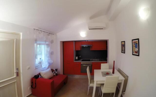 Studio Apartment Adriana