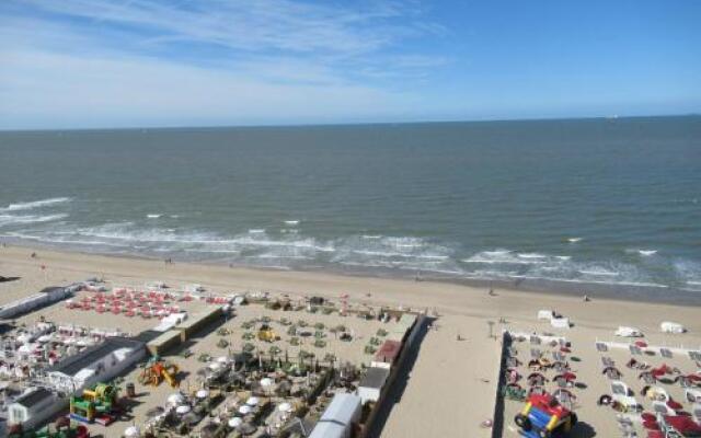 Apartment Bristol palace 11X