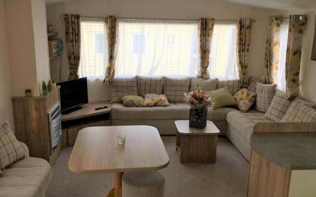 Spacious Holiday Home in Hastings Near Sea