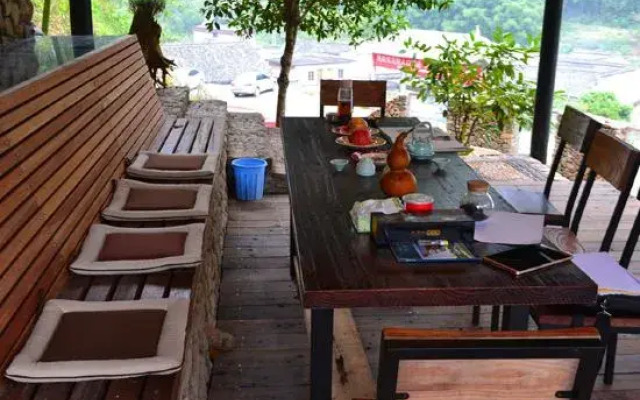 Tree House Guesthouse