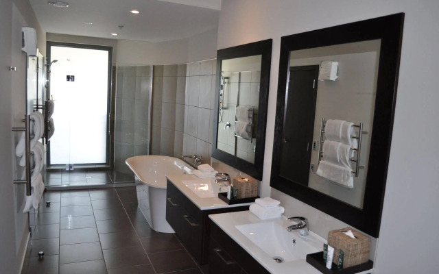 Queenstown Village Apartments