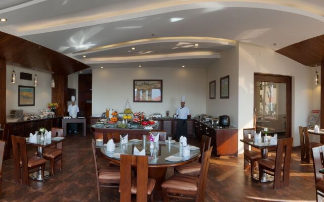Royal Orchid Fort Resort