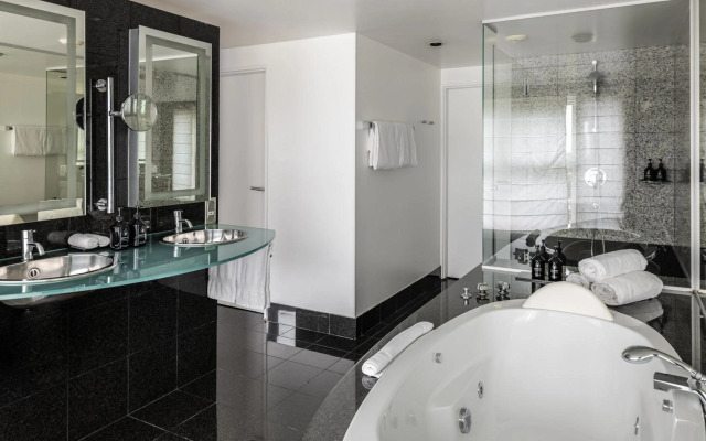 Van der Valk Hotel Paris CDG Airport
