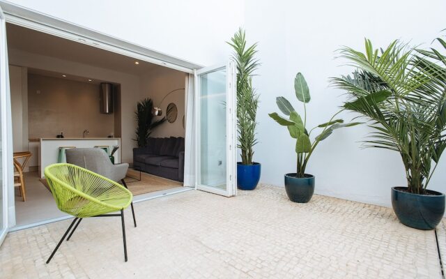 Eva Recommends Castellar Pool & Terrace