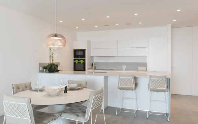 Infinity 1-7 LUXE SEA VIEW 2B