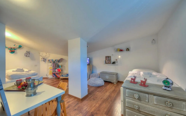 White House Ski Relax