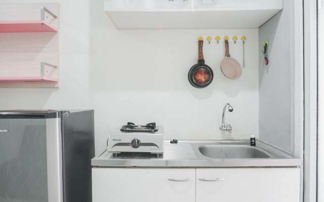 Nice And Cozy Living 2Br At Green Pramuka City Apartment