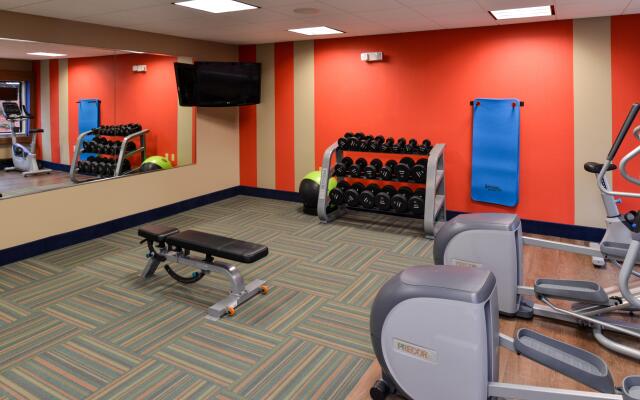 Holiday Inn Express & Suites Raleigh NE - Medical Ctr Area by IHG