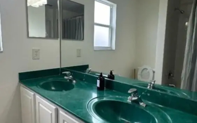 South Facing W/ Private Pool & Spa