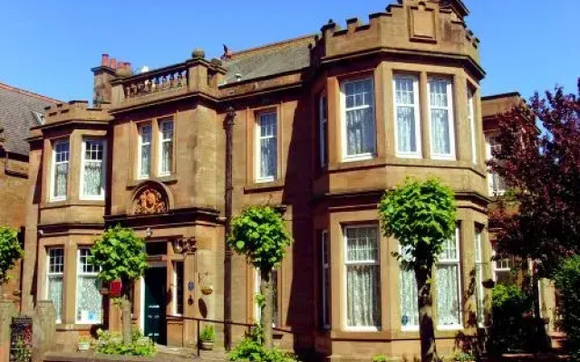 Rowanbank House