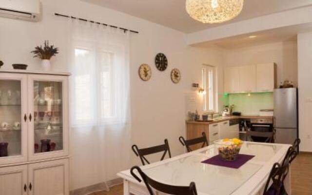 Holiday Home Villa Helena