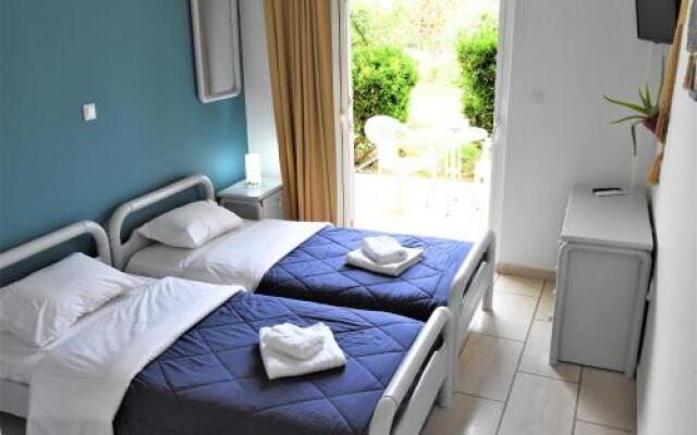 Meraki Apartments and Studios