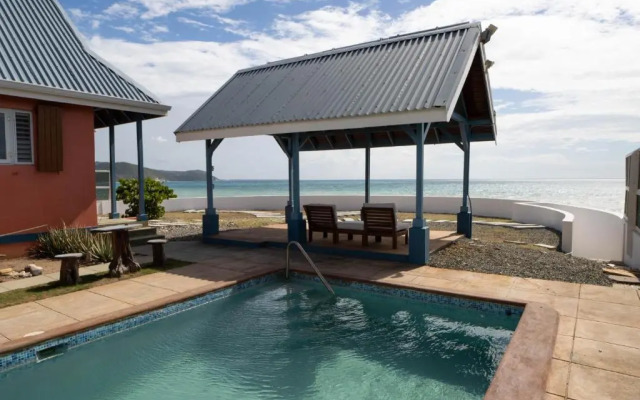 Timeless, Wickie Wackie Beach