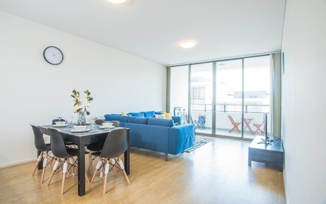 Stylish And Minimalism Apartment In North Ryde