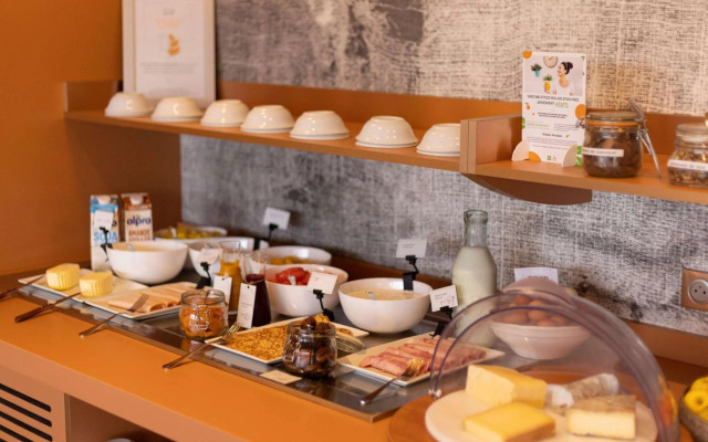 ibis Styles Chinon