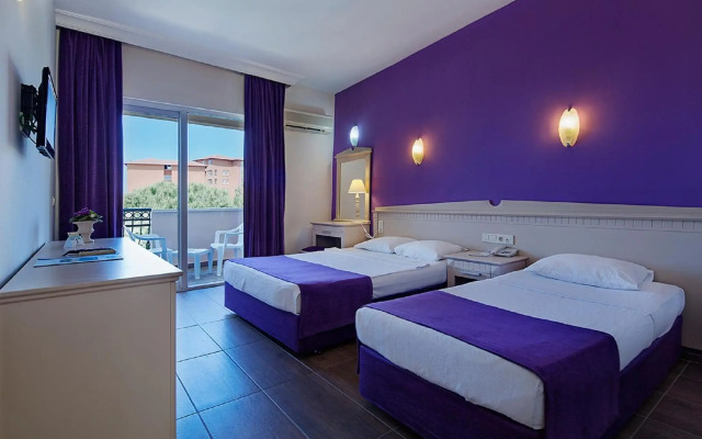 Club Turtas Beach Hotel - All Inclusive