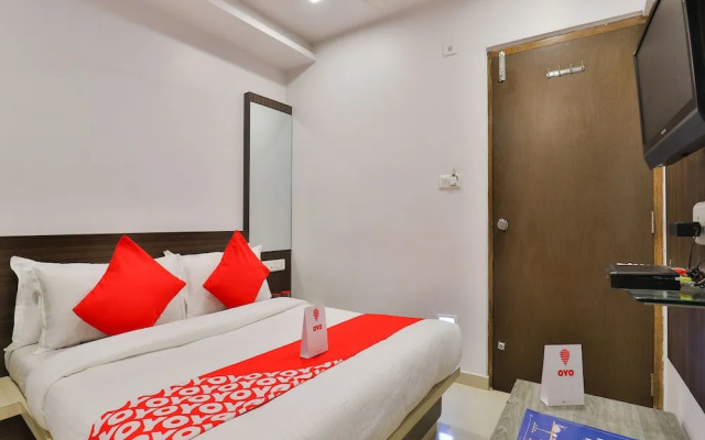 OYO 5476 Hotel Sunrise