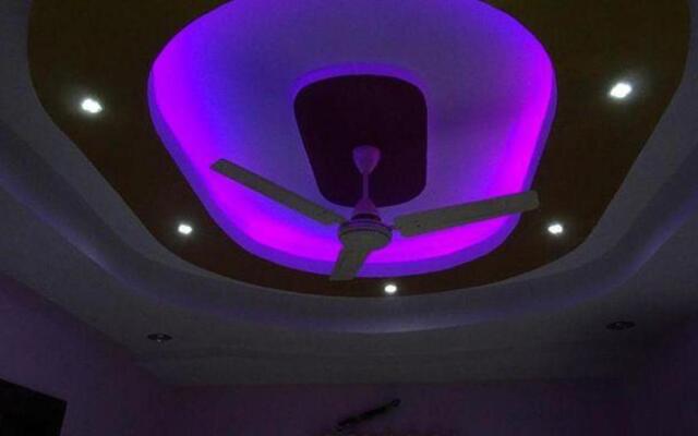 Hotel Parvati Palace