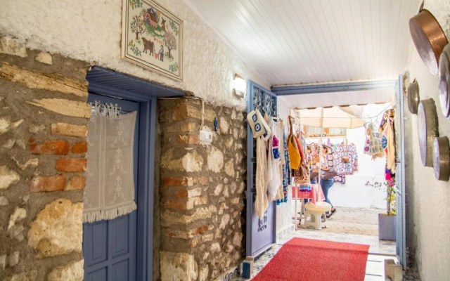 Historic House Near Sigacik Marina in Seferihisar